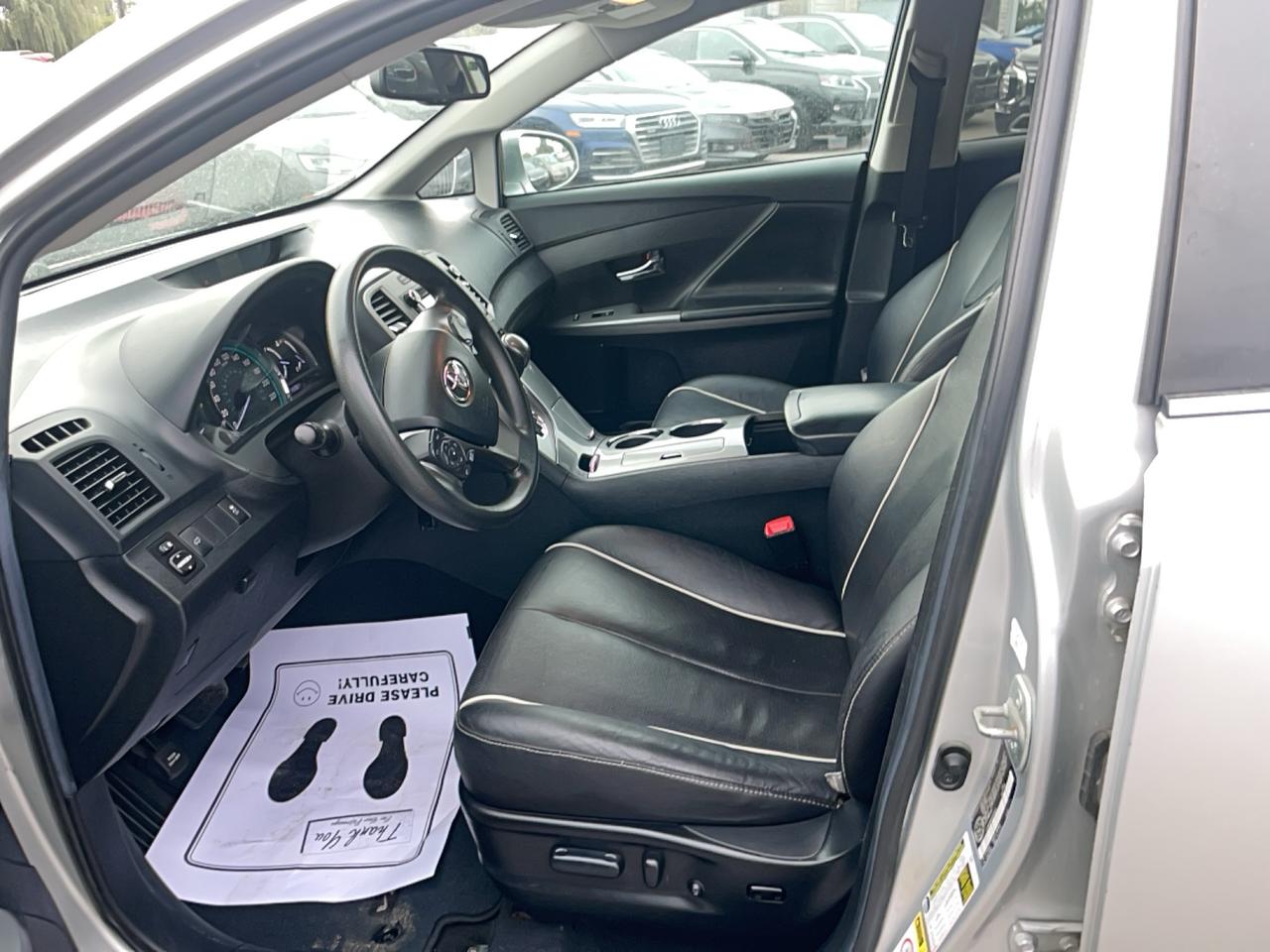 2013 Toyota Venza  Photo