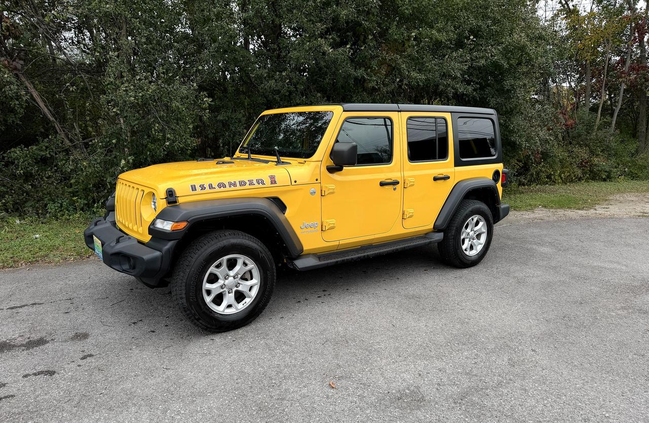 2021 Jeep Wrangler Unlimited Islander 4x4 | Loaded w/ Soft-top + more Photo