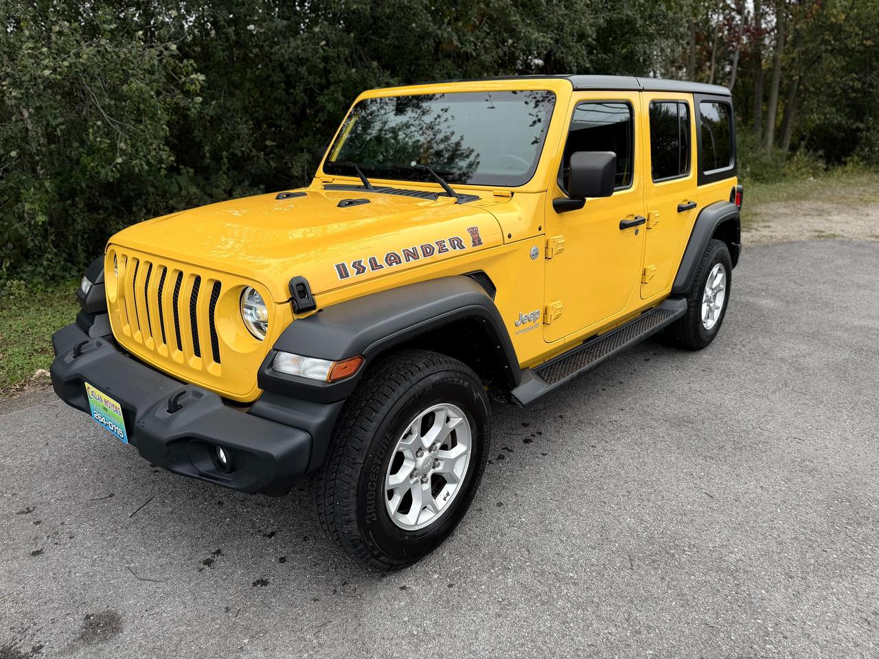 2021 Jeep Wrangler Unlimited Islander 4x4 | Loaded w/ Soft-top + more Photo