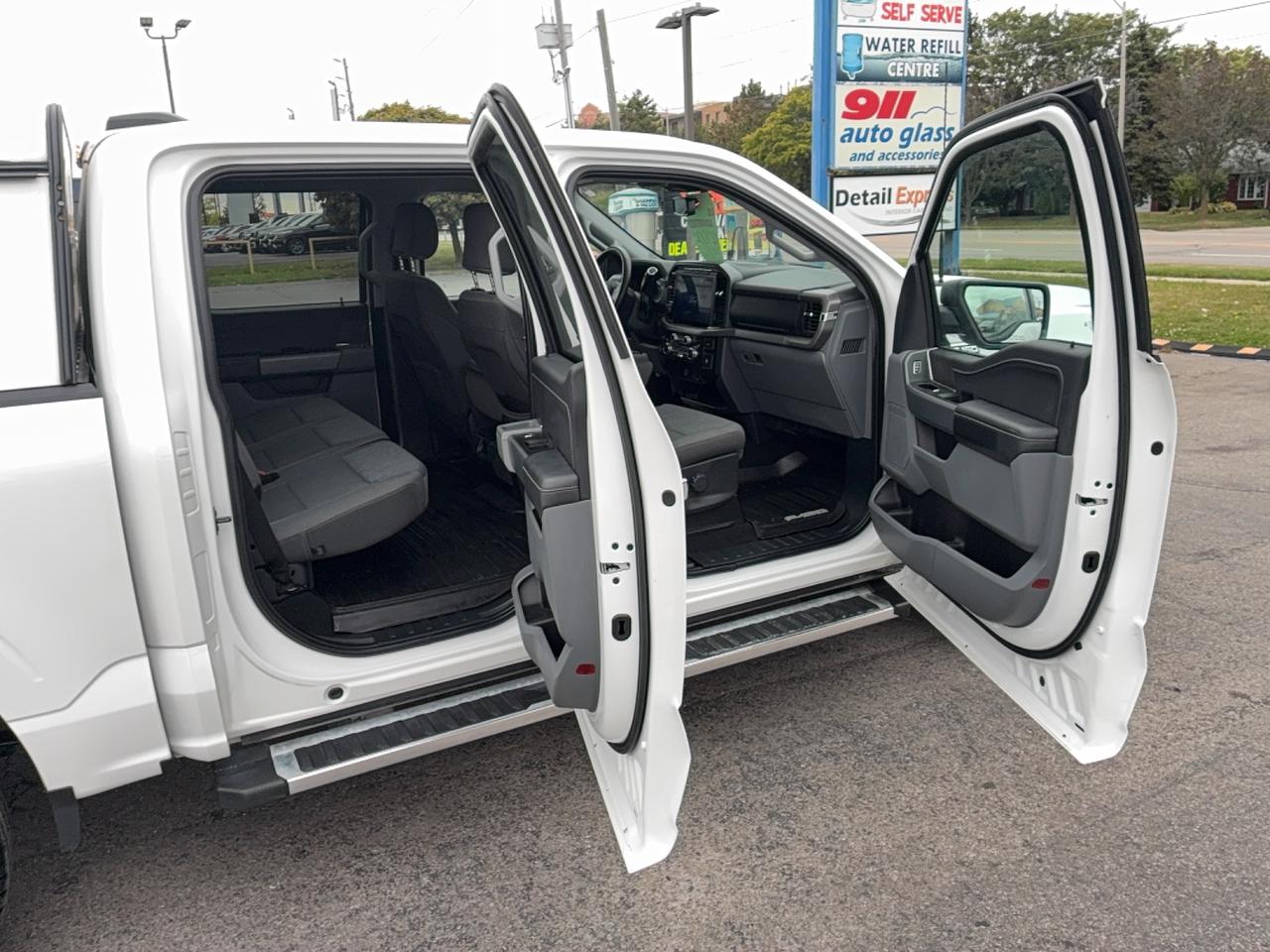 2024 Ford F-150 XLT 4WD SuperCrew 2.7L 6cyl Gas  5.5' Box Photo