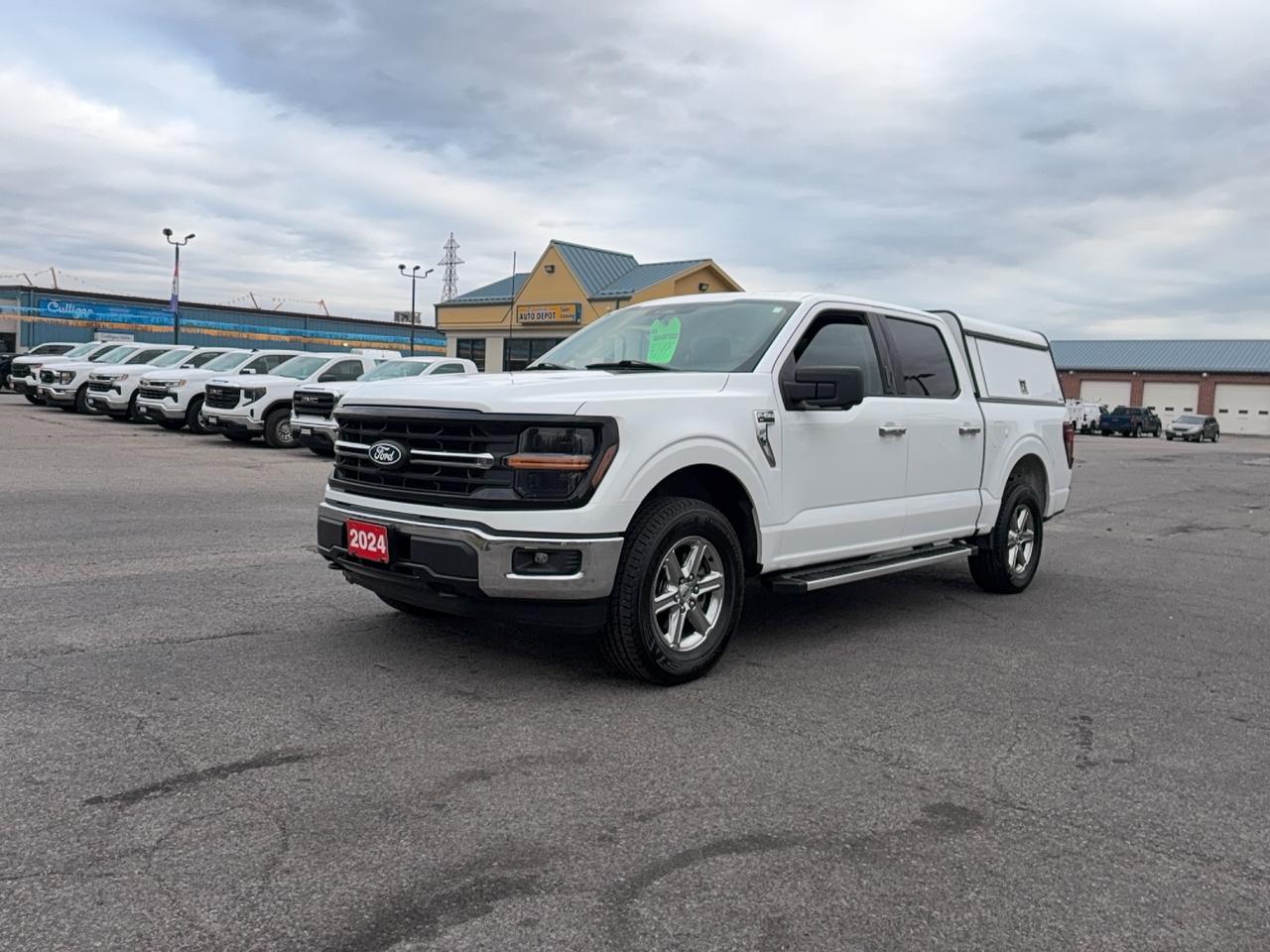 2024 Ford F-150 XLT 4WD SuperCrew 2.7L 6cyl Gas  5.5' Box Photo