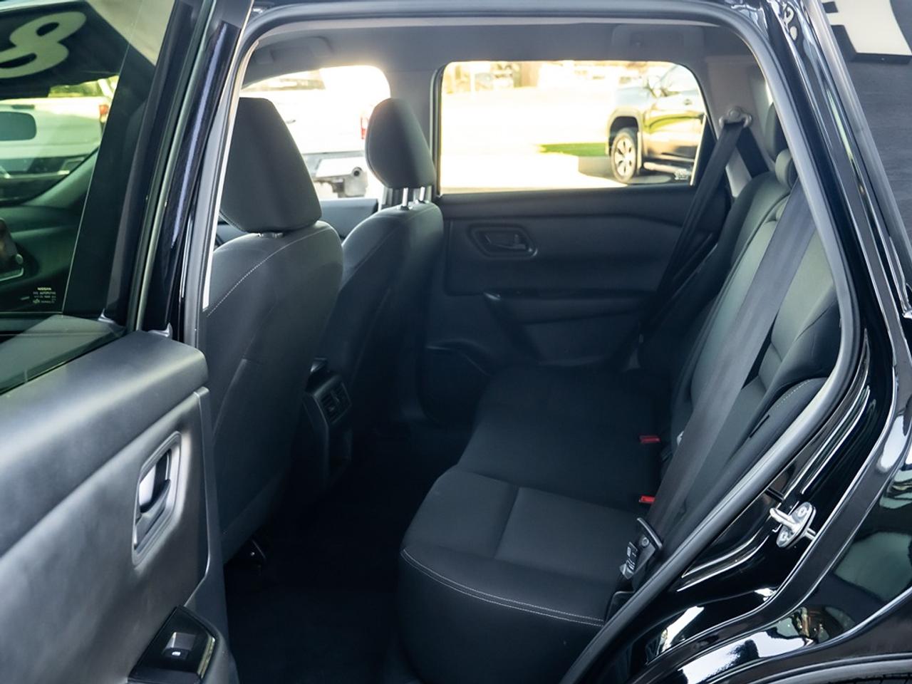 2024 Nissan Rogue AWD S Photo37