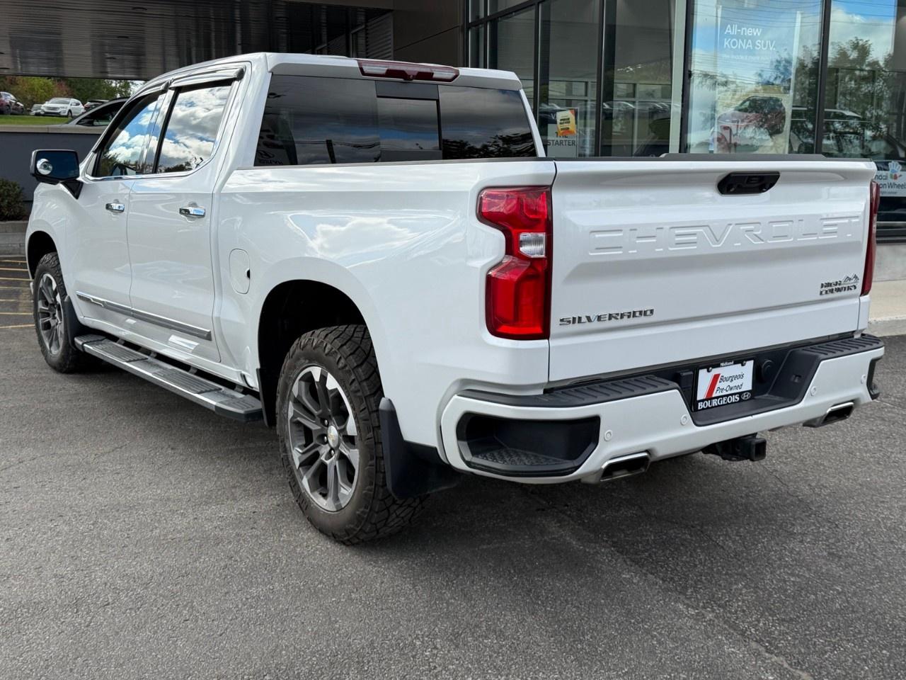 2022 Chevrolet Silverado 1500 Crew Cab Short Box 4-Wheel Drive High Country Photo