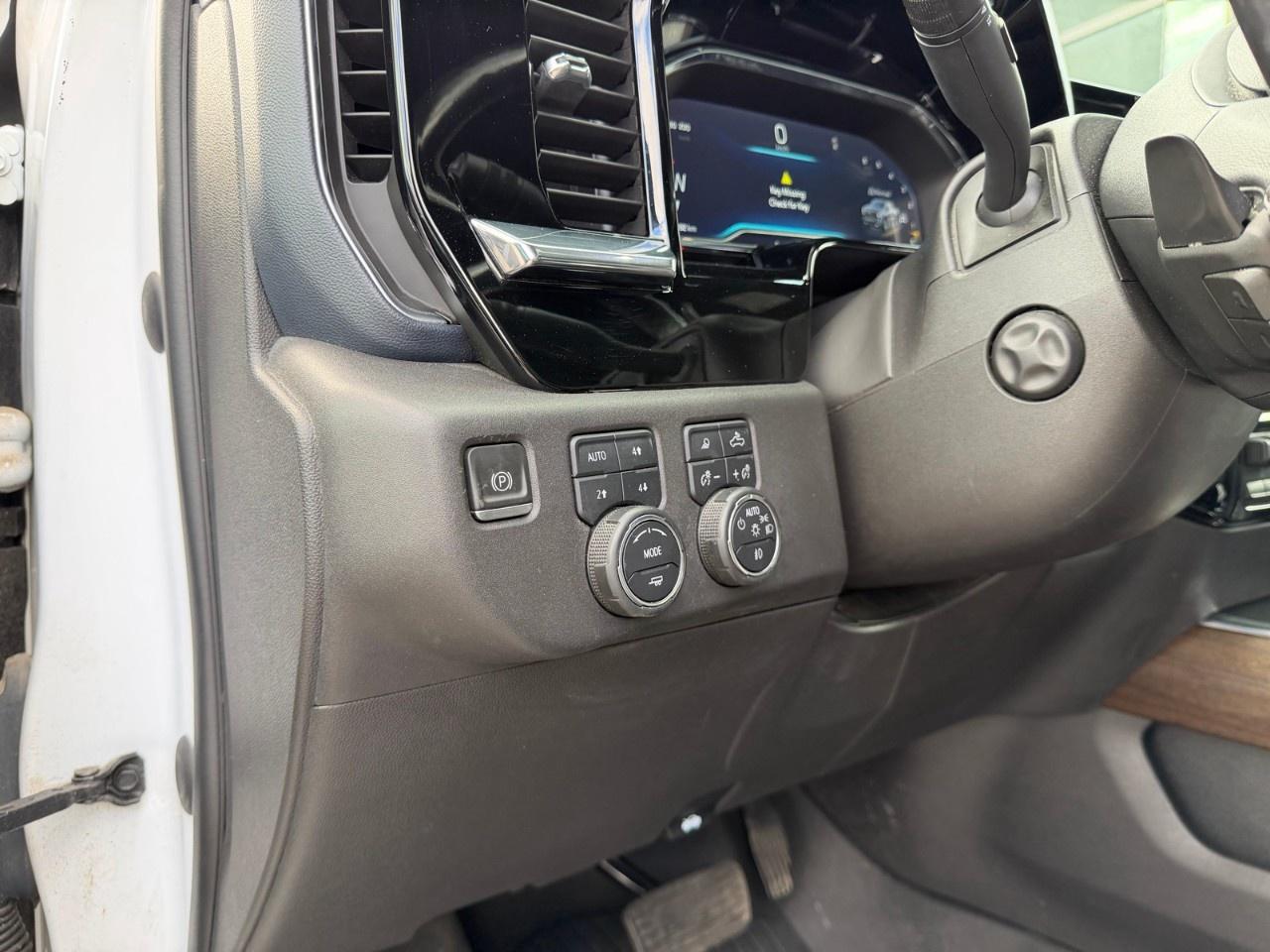 2022 Chevrolet Silverado 1500 Crew Cab Short Box 4-Wheel Drive High Country Photo