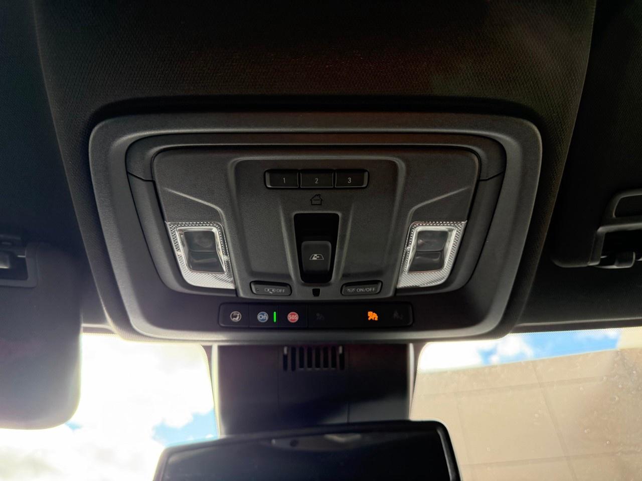 2022 Chevrolet Silverado 1500 Crew Cab Short Box 4-Wheel Drive High Country Photo