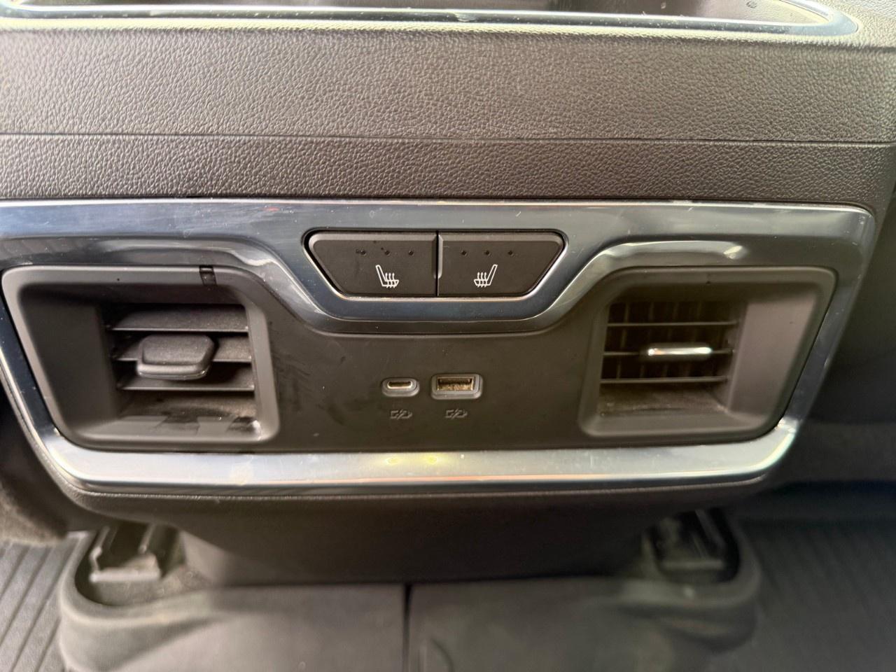 2022 Chevrolet Silverado 1500 Crew Cab Short Box 4-Wheel Drive High Country Photo