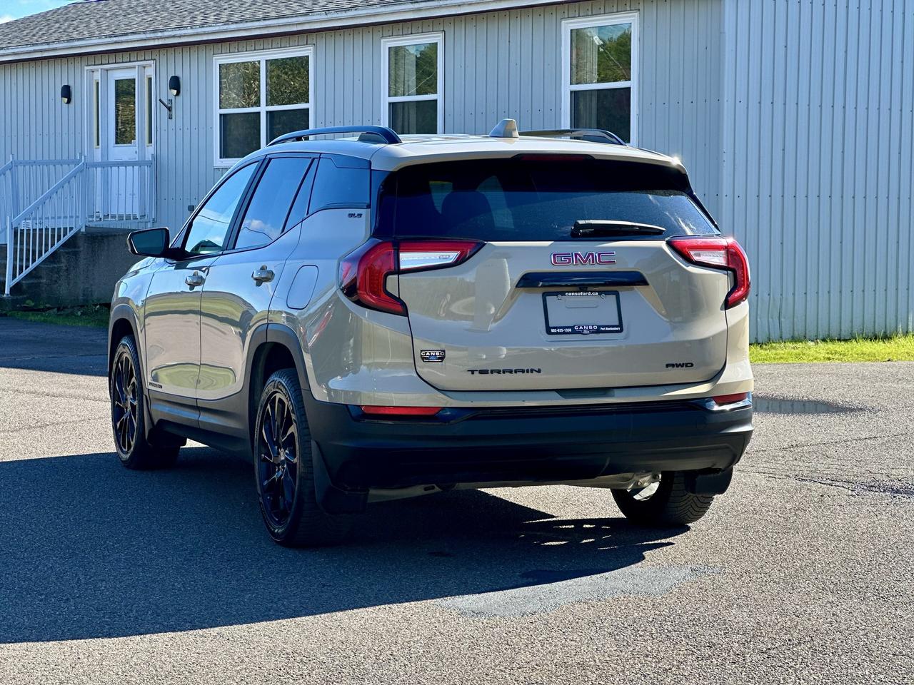 2023 GMC Terrain SLE SLE 4WD Photo3