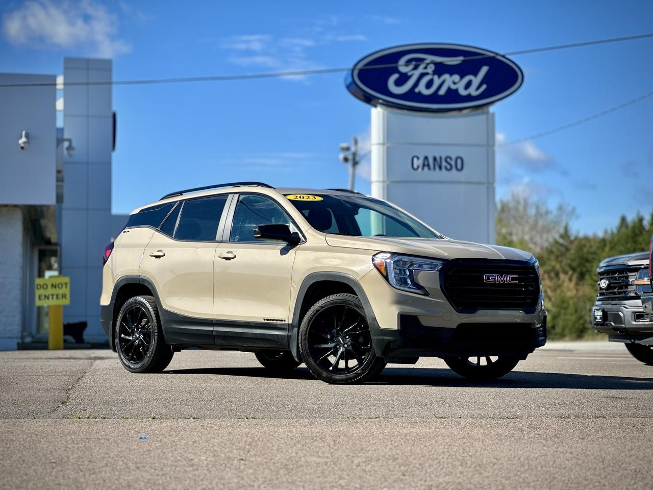 2023 GMC Terrain SLE SLE 4WD Photo0