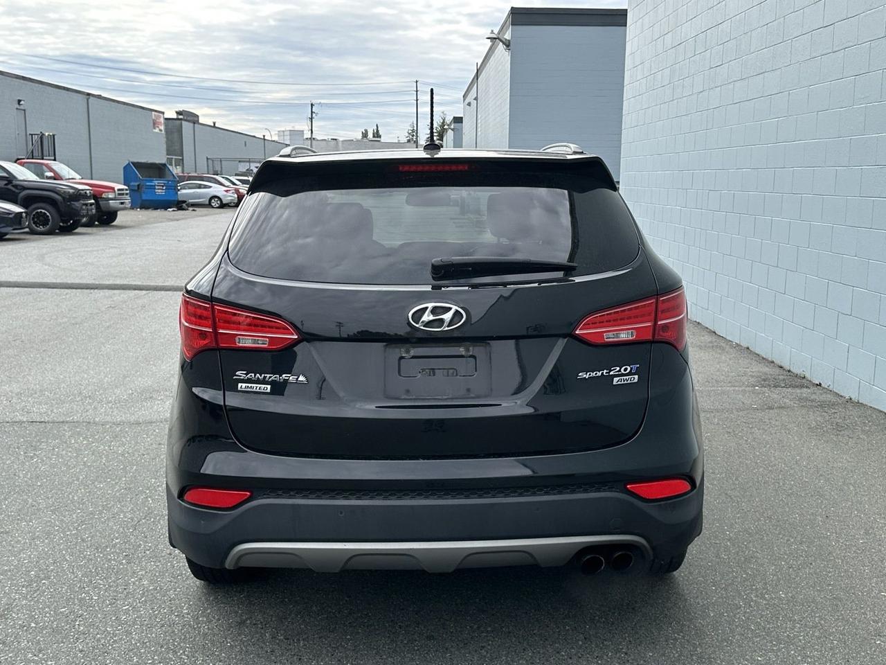 2015 Hyundai Santa Fe Sport 2.0T AWD Accident Free, Clean title Photo
