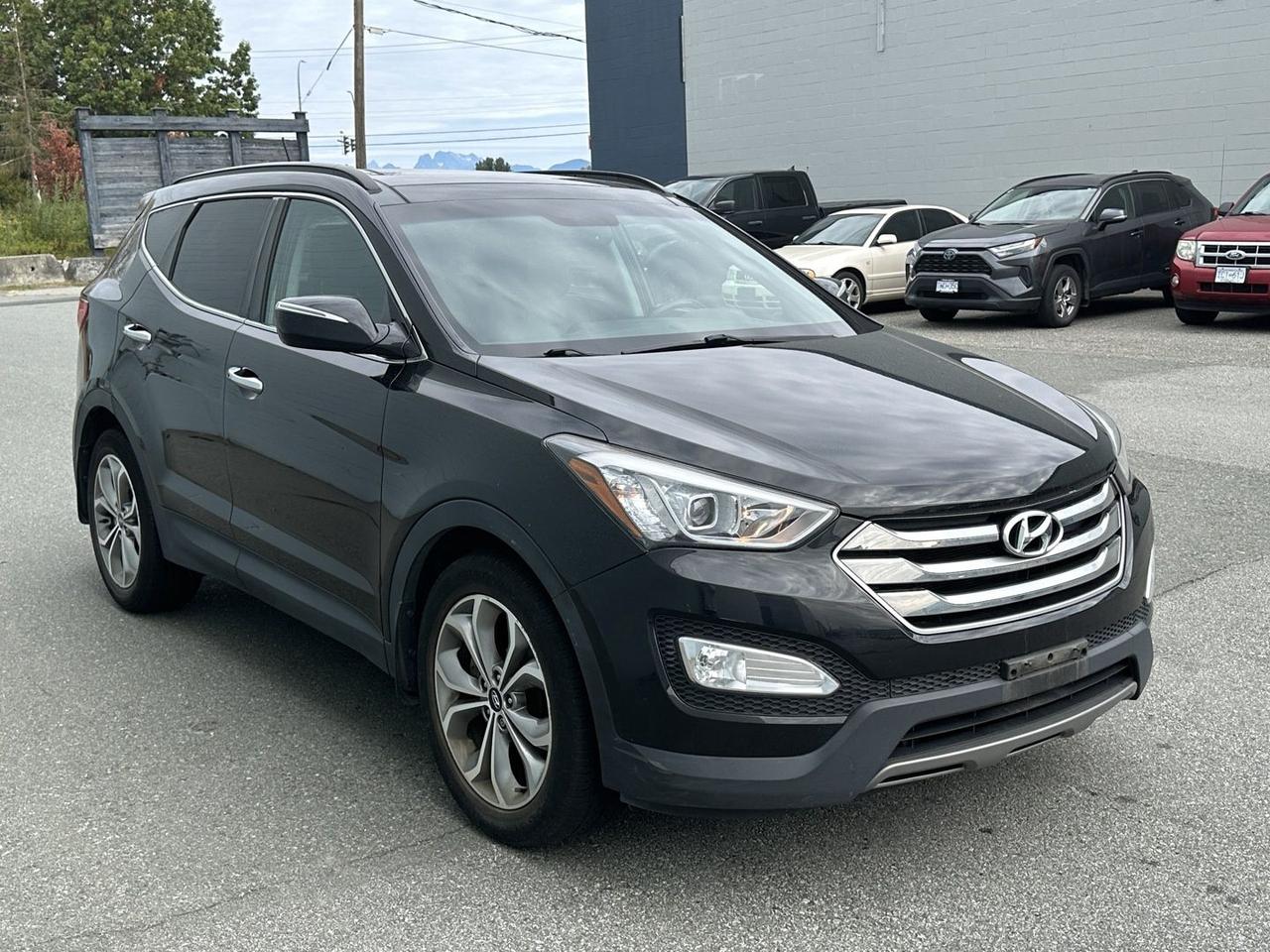 2015 Hyundai Santa Fe Sport 2.0T AWD Accident Free, Clean title Photo