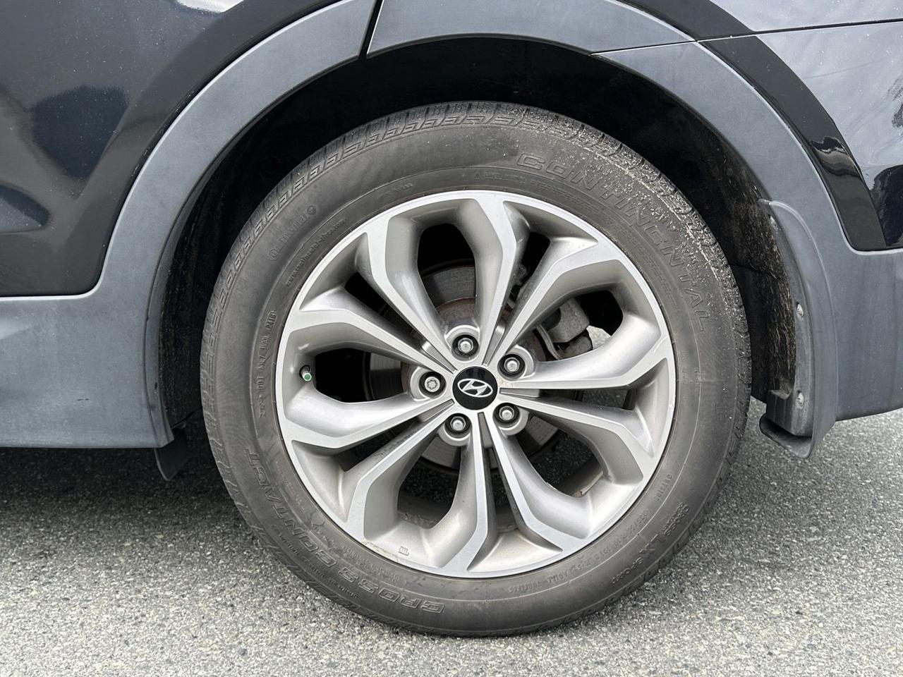 2015 Hyundai Santa Fe Sport 2.0T AWD Accident Free, Clean title Photo