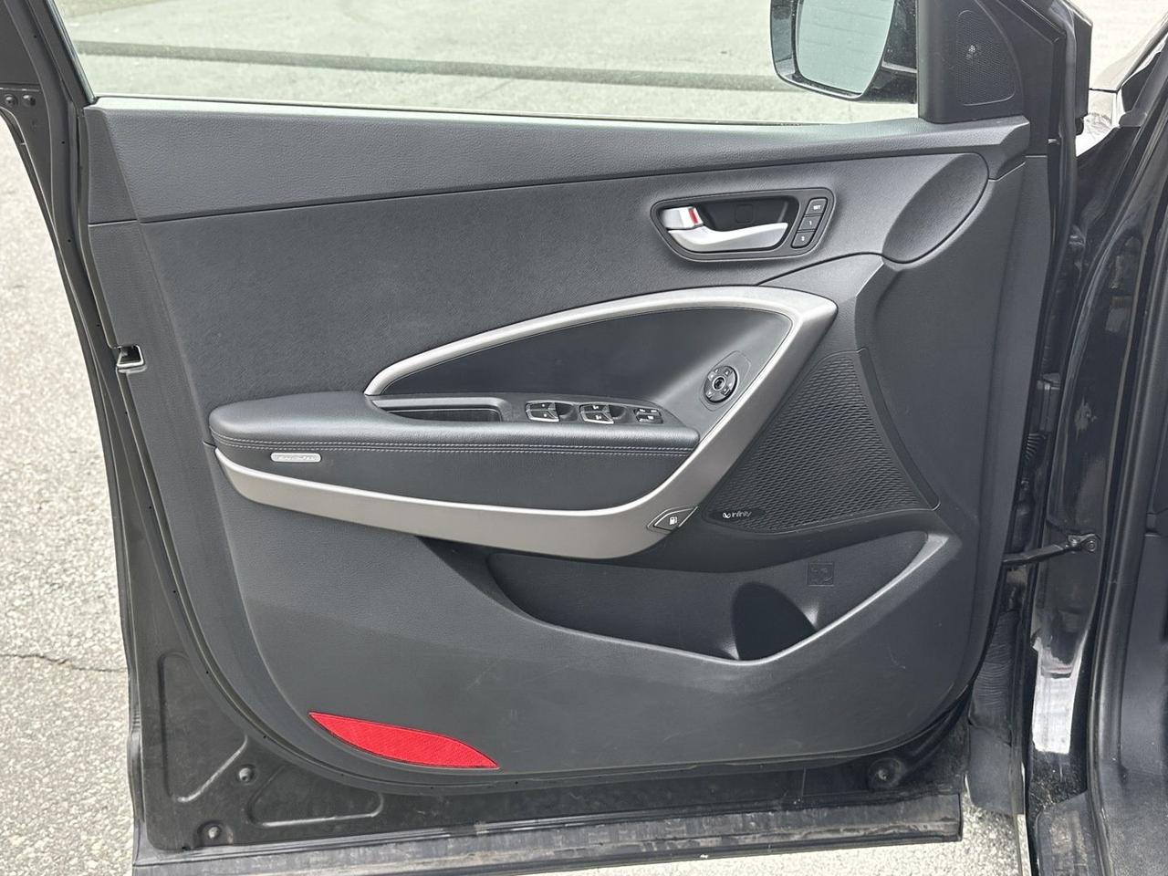 2015 Hyundai Santa Fe Sport 2.0T AWD Accident Free, Clean title Photo