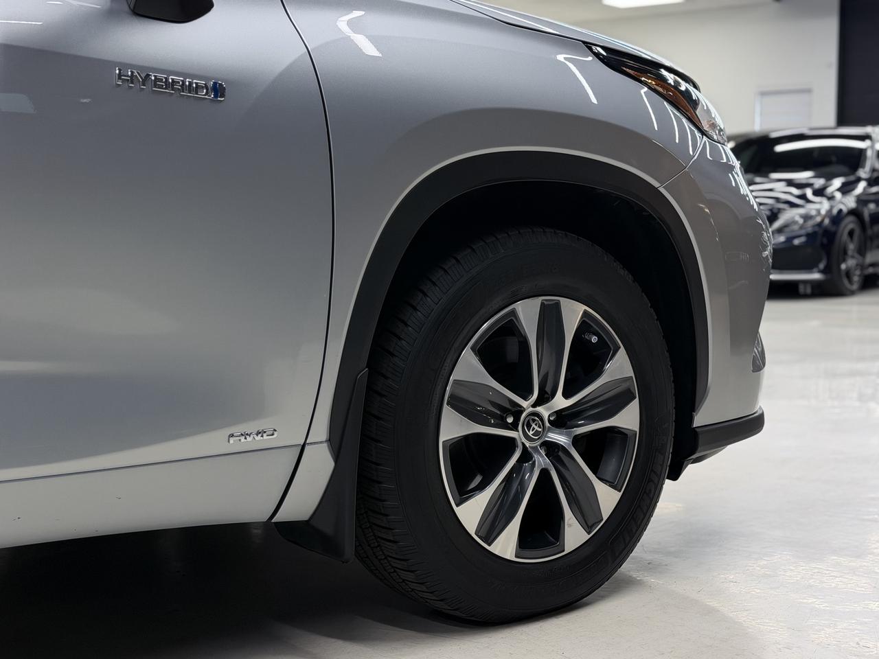 2021 Toyota Highlander HYBRID|XLE|BACKUP|FCW|LKA|BSM|CARPLAY|PANO| Photo