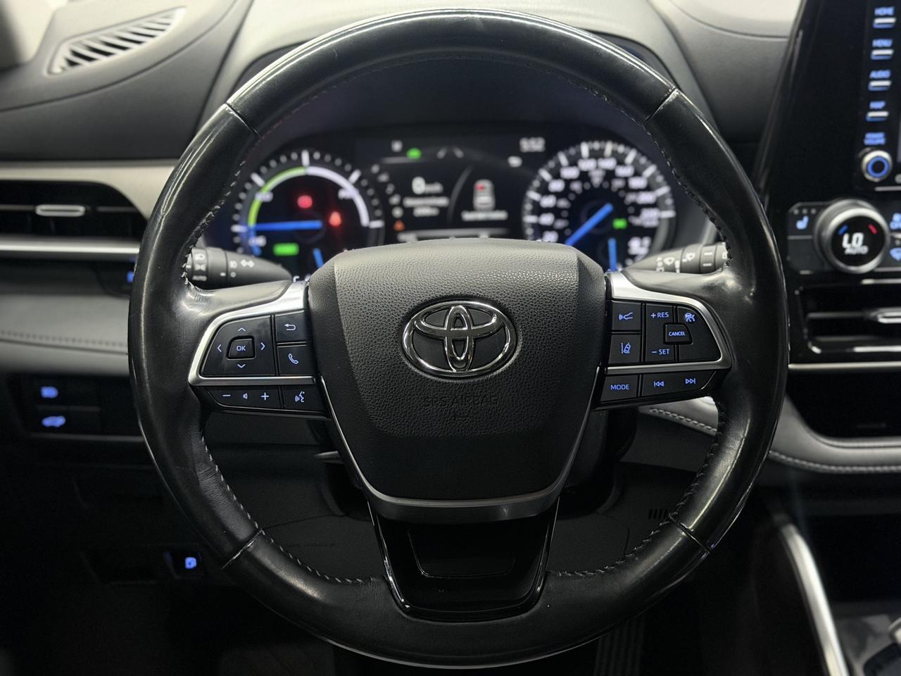 2021 Toyota Highlander HYBRID|XLE|BACKUP|FCW|LKA|BSM|CARPLAY|PANO| Photo