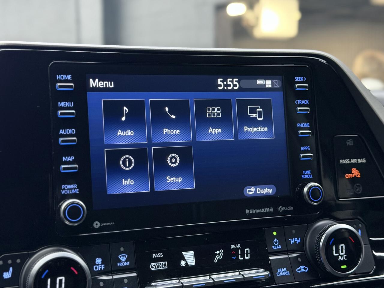2021 Toyota Highlander HYBRID|XLE|BACKUP|FCW|LKA|BSM|CARPLAY|PANO| Photo