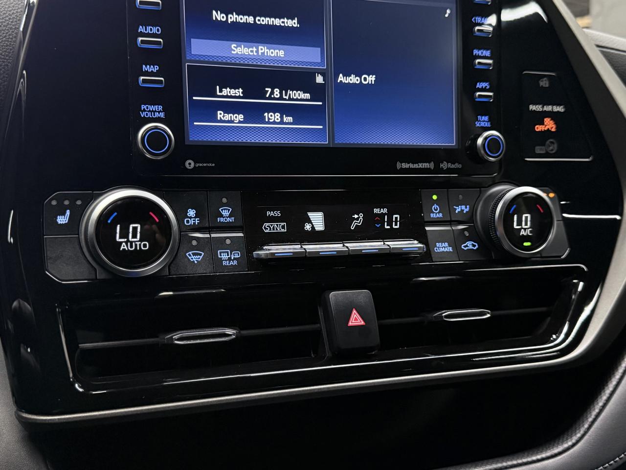 2021 Toyota Highlander HYBRID|XLE|BACKUP|FCW|LKA|BSM|CARPLAY|PANO| Photo