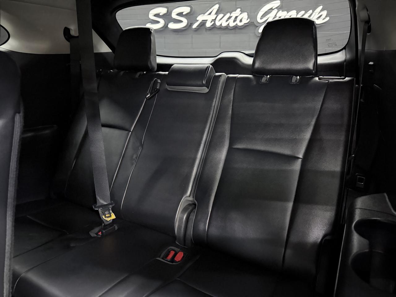 2021 Toyota Highlander HYBRID|XLE|BACKUP|FCW|LKA|BSM|CARPLAY|PANO| Photo