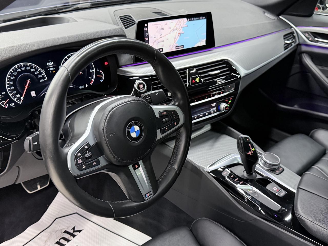 2019 BMW 5 Series M SPORT|NAV|360CAM|FCW|LDW|BSM|HUD|CARPLAY|PANO| Photo