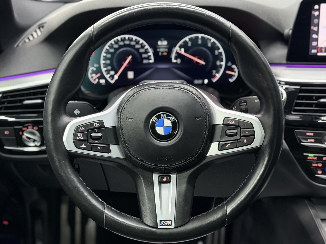 2019 BMW 5 Series M SPORT|NAV|360CAM|FCW|LDW|BSM|HUD|CARPLAY|PANO| Photo