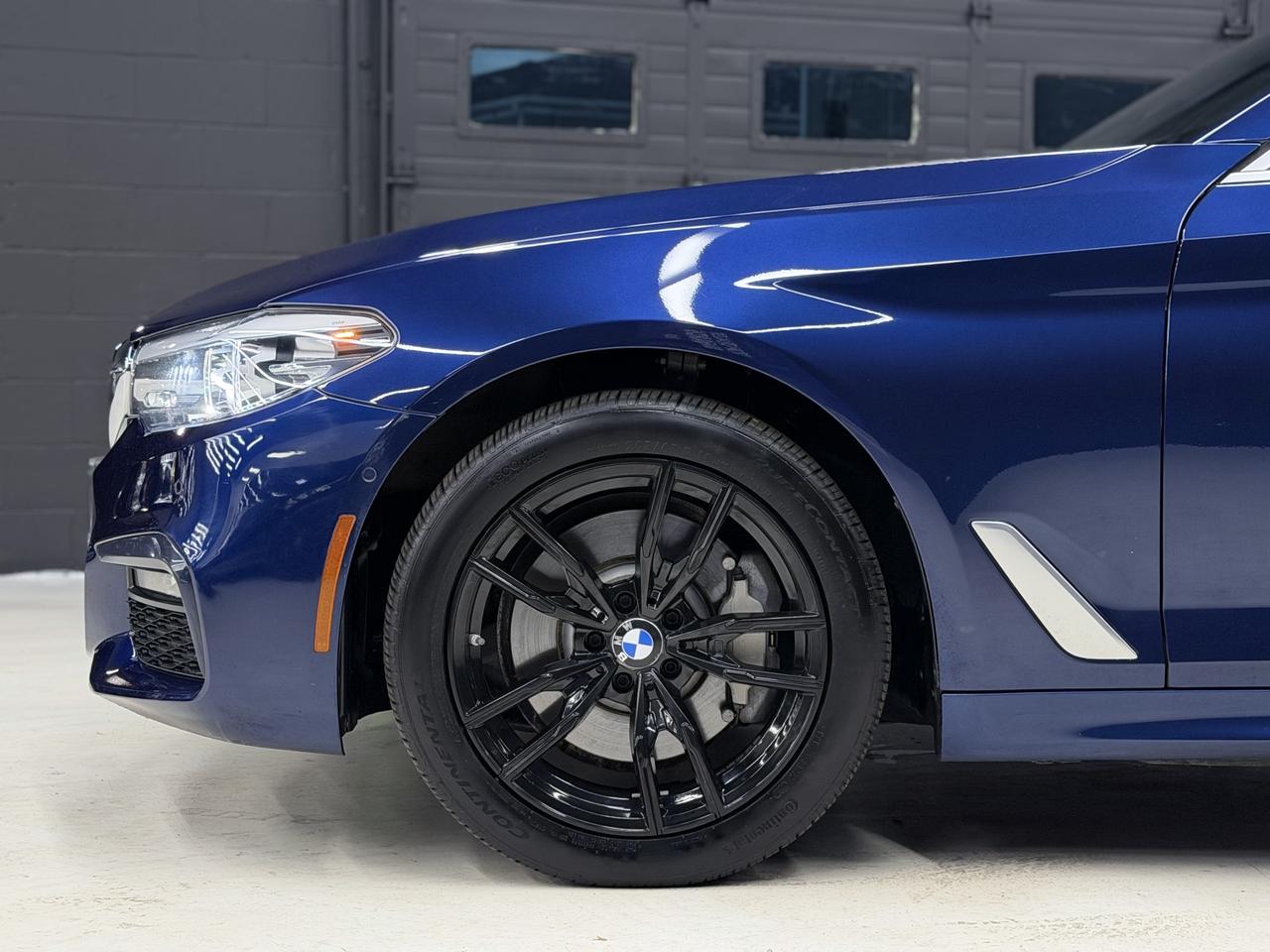 2019 BMW 5 Series M SPORT|NAV|360CAM|FCW|LDW|BSM|HUD|CARPLAY|PANO| Photo