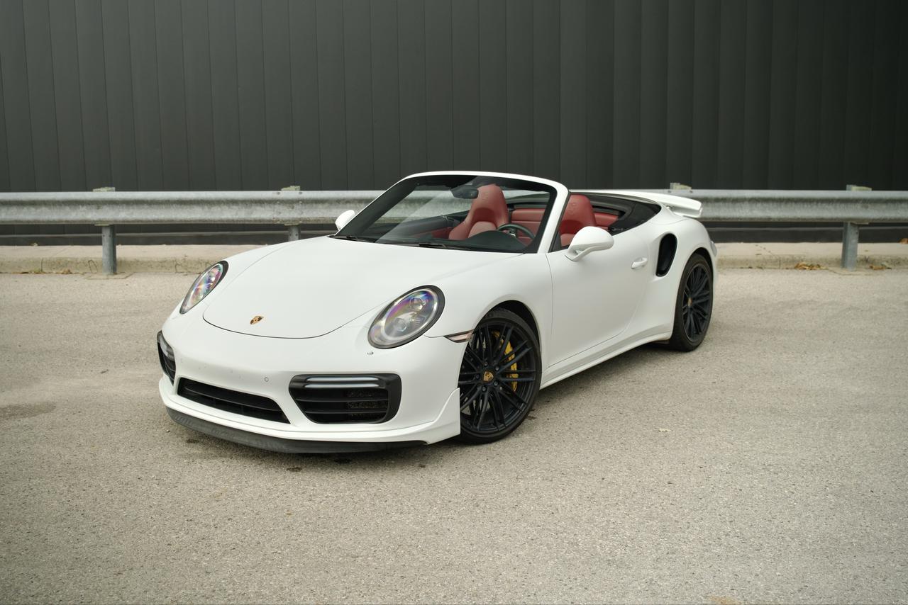 2017 Porsche 911 Turbo Cabriolet Photo