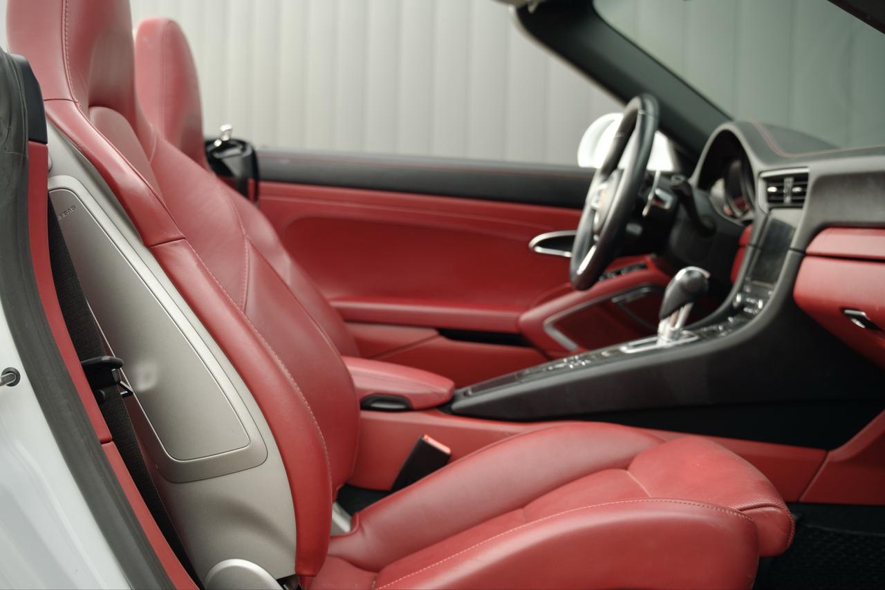 2017 Porsche 911 Turbo Cabriolet Photo