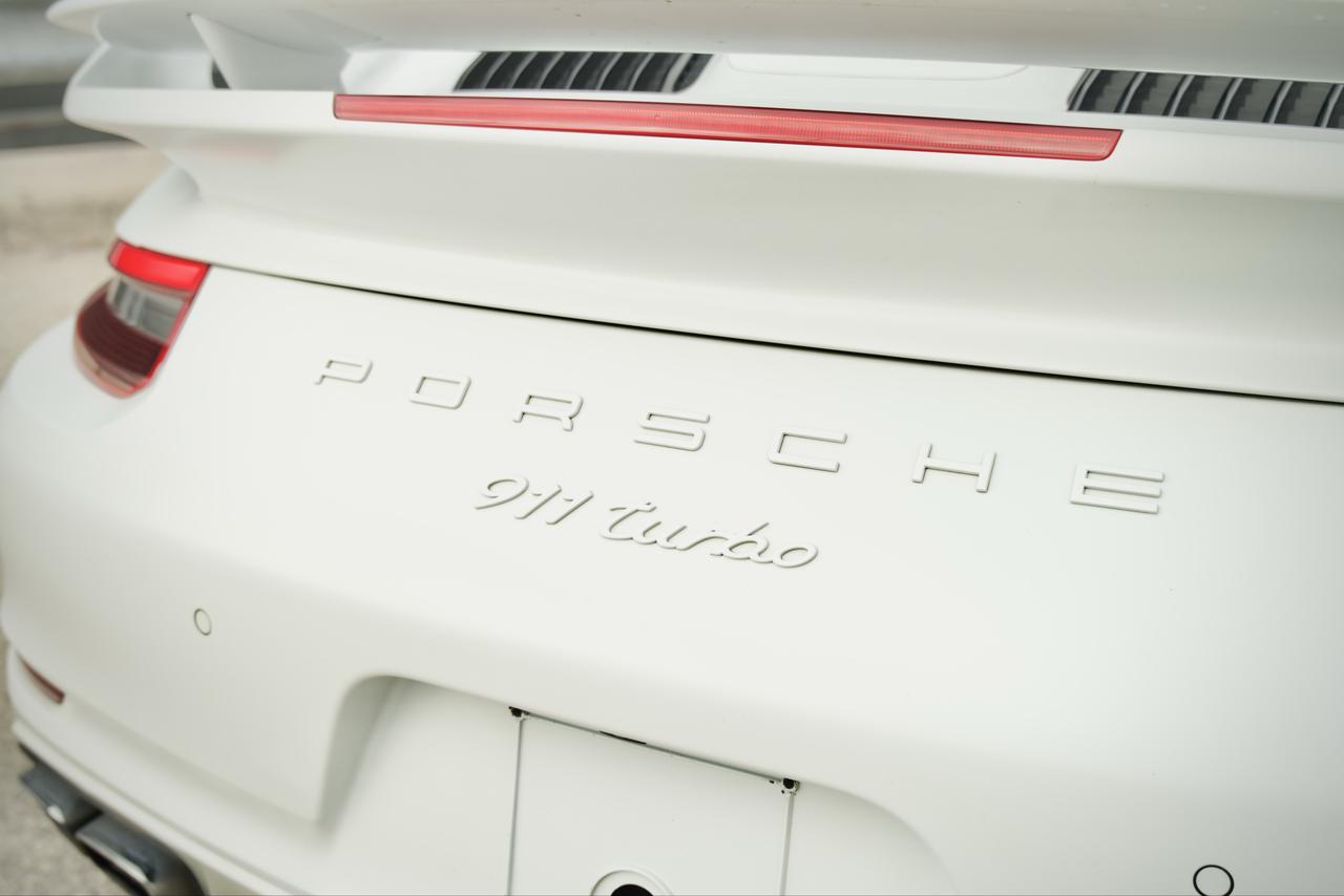 2017 Porsche 911 Turbo Cabriolet Photo
