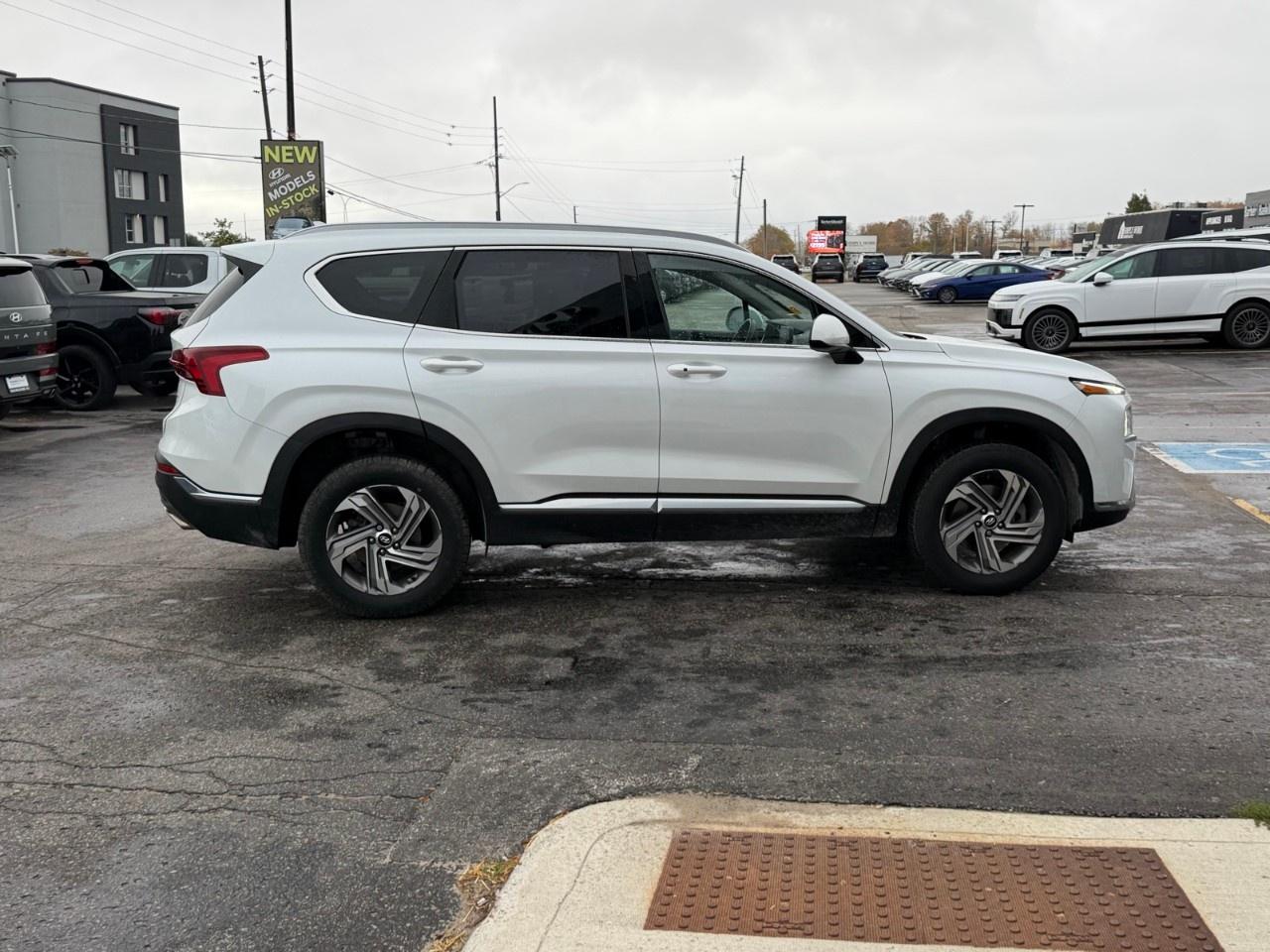 2023 Hyundai Santa Fe Preferred AWD Photo