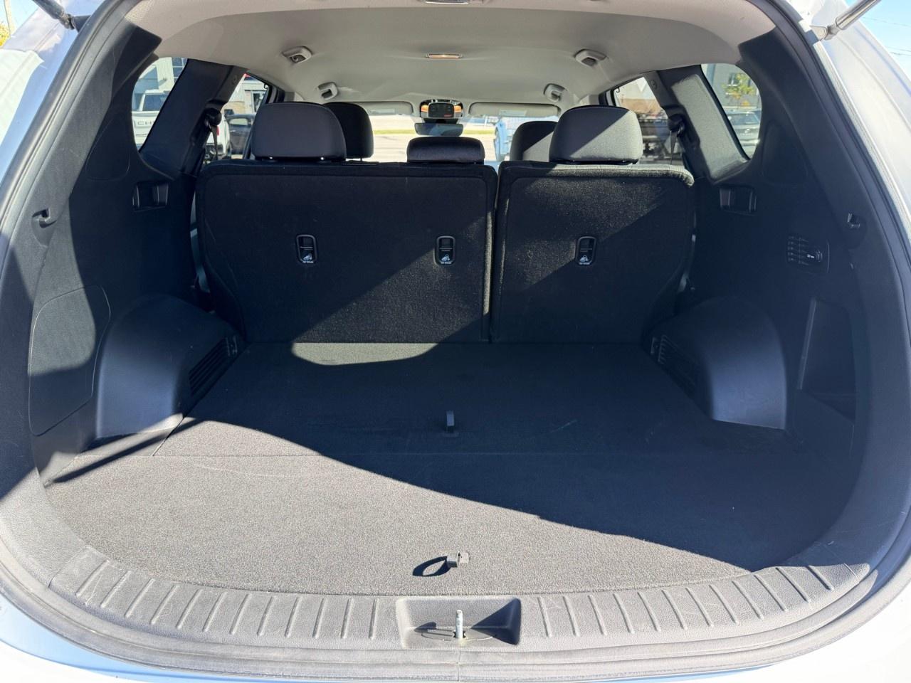 2023 Hyundai Santa Fe Preferred AWD Photo