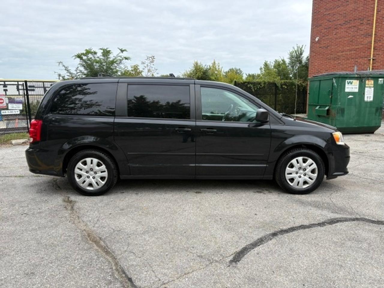 2014 Dodge Grand Caravan SXT **ONLY 57,000-TV DVD-CAMERA-BLUETOOTH** Photo