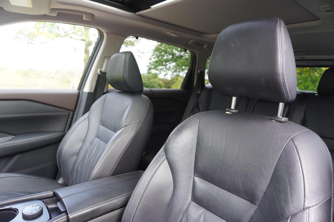 2021 Nissan Rogue ONE OWNER / NO ACCIDENTS  / PLATINUM / BLACK LEATHER / AWD Photo
