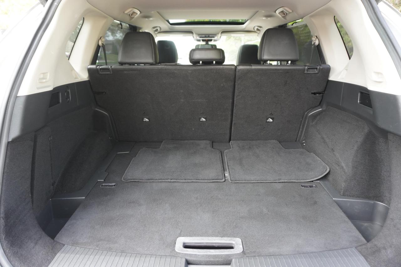 2021 Nissan Rogue ONE OWNER / NO ACCIDENTS  / PLATINUM / BLACK LEATHER / AWD Photo