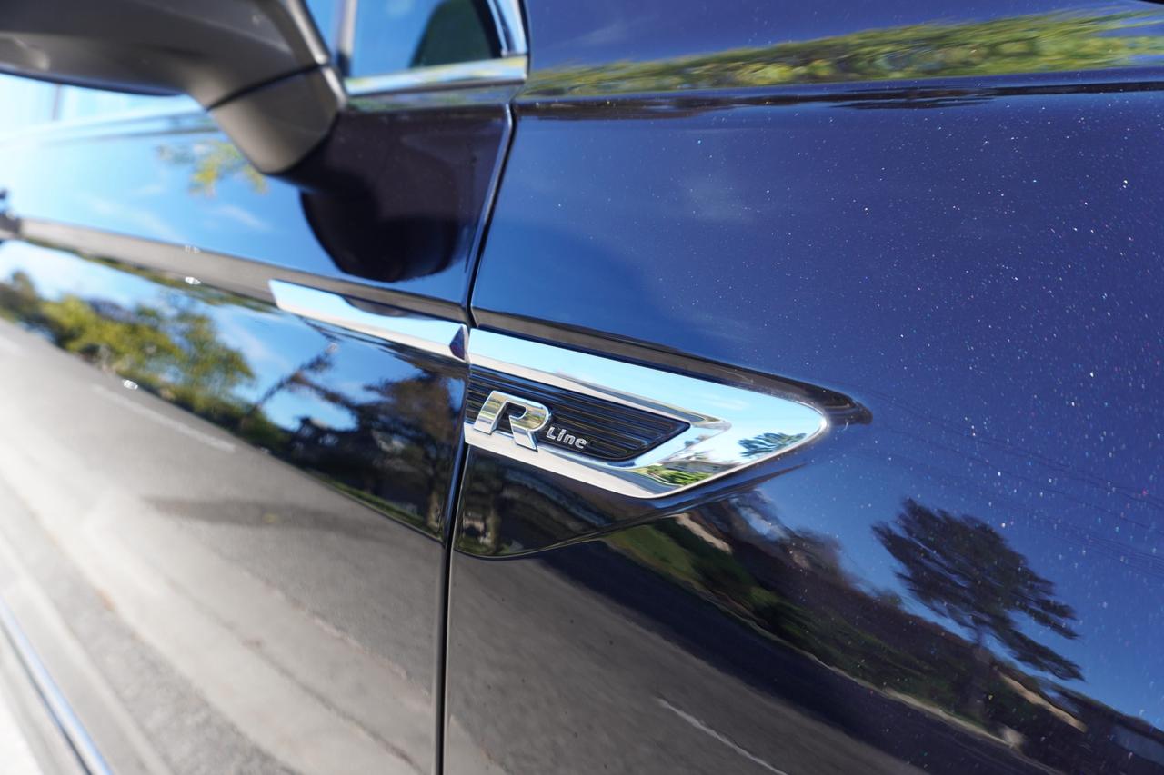 2020 Volkswagen Tiguan NO ACCIDENTS / ONE OWNER / HIGHLINE R-LINE / LOW KMS! / BEAUTIFUL! Photo