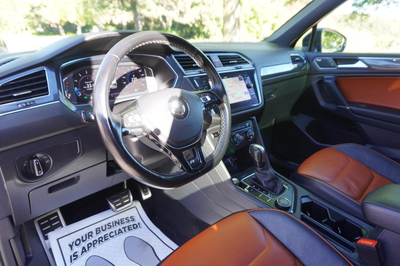2020 Volkswagen Tiguan NO ACCIDENTS / ONE OWNER / HIGHLINE R-LINE / LOW KMS! / BEAUTIFUL! Photo