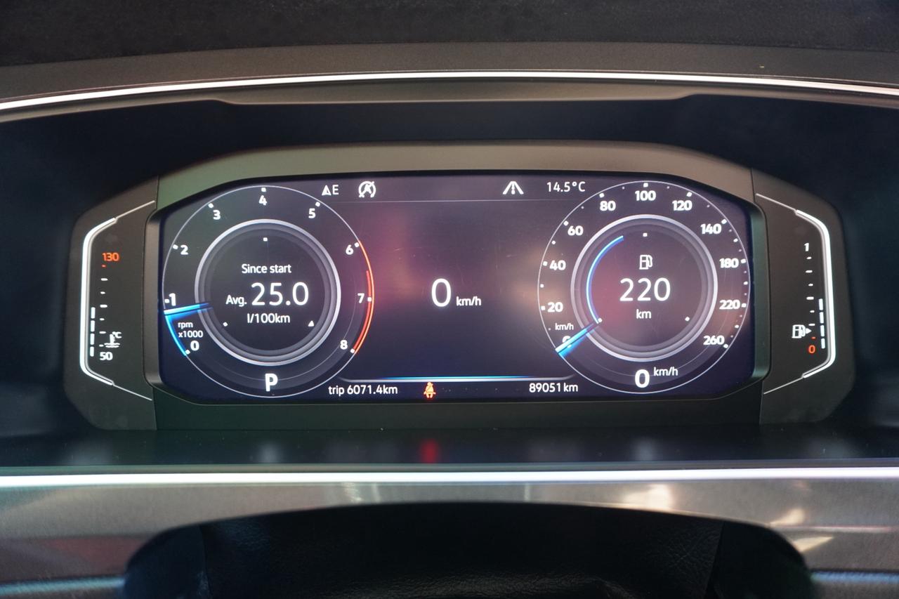 2020 Volkswagen Tiguan NO ACCIDENTS / ONE OWNER / HIGHLINE R-LINE / LOW KMS! / BEAUTIFUL! Photo