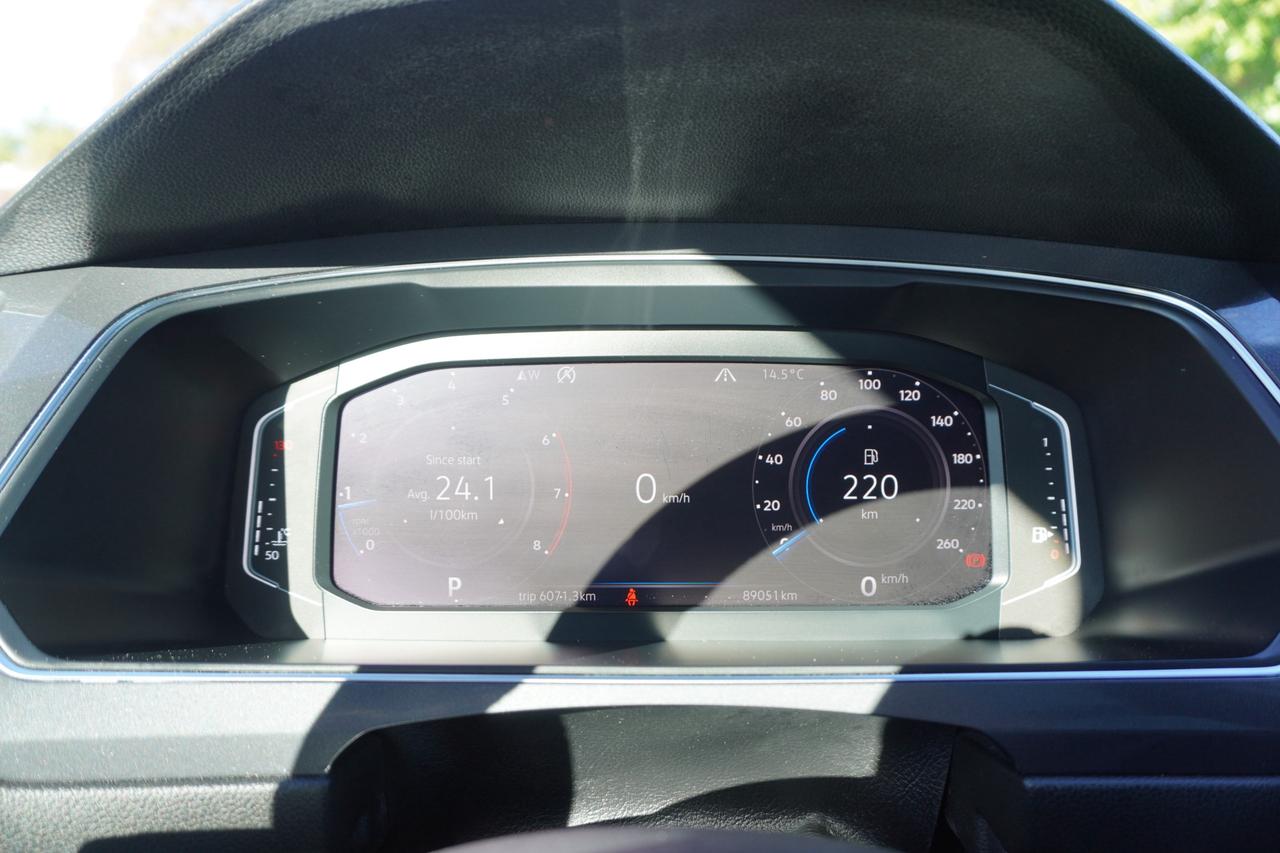 2020 Volkswagen Tiguan NO ACCIDENTS / ONE OWNER / HIGHLINE R-LINE / LOW KMS! / BEAUTIFUL! Photo