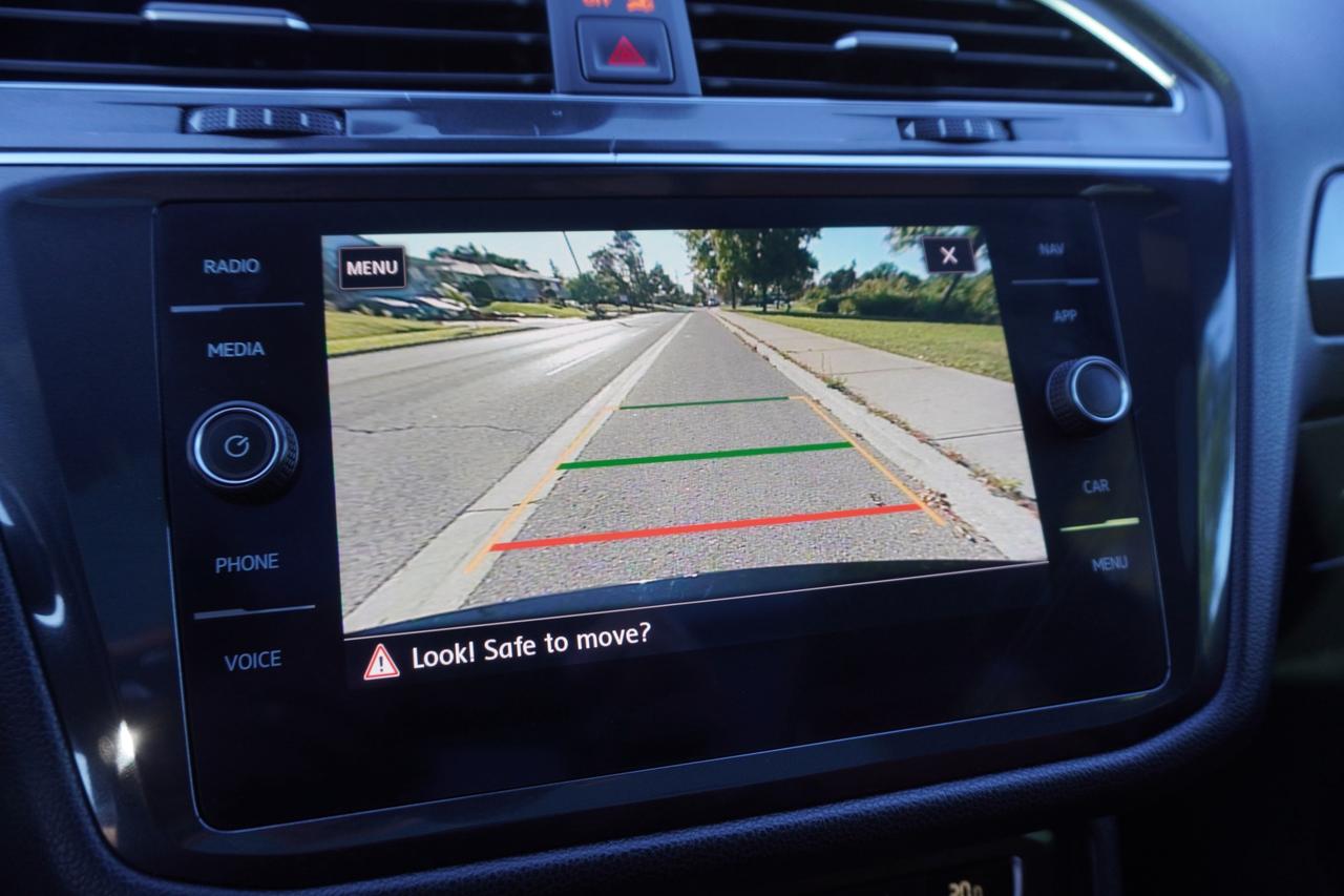 2020 Volkswagen Tiguan NO ACCIDENTS / ONE OWNER / HIGHLINE R-LINE / LOW KMS! / BEAUTIFUL! Photo