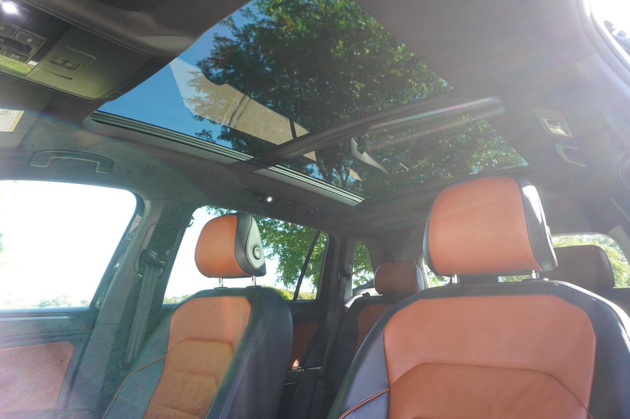 2020 Volkswagen Tiguan NO ACCIDENTS / ONE OWNER / HIGHLINE R-LINE / LOW KMS! / BEAUTIFUL! Photo