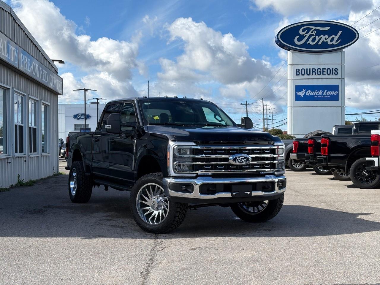 2027 Ford F-250 Super Duty SRW XLT 4WD CREW CAB 6.75' BOX Photo