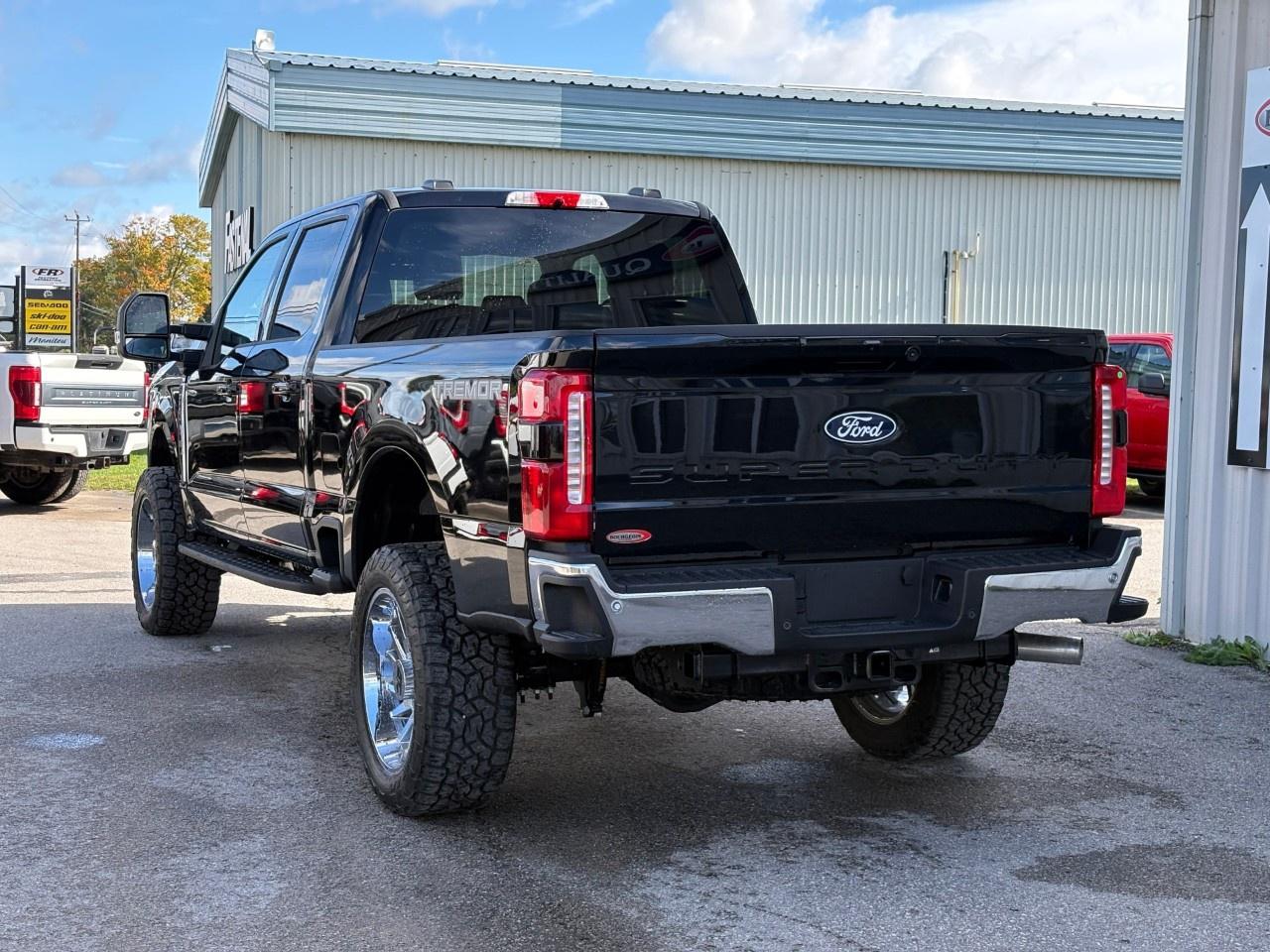 2027 Ford F-250 Super Duty SRW XLT 4WD CREW CAB 6.75' BOX Photo