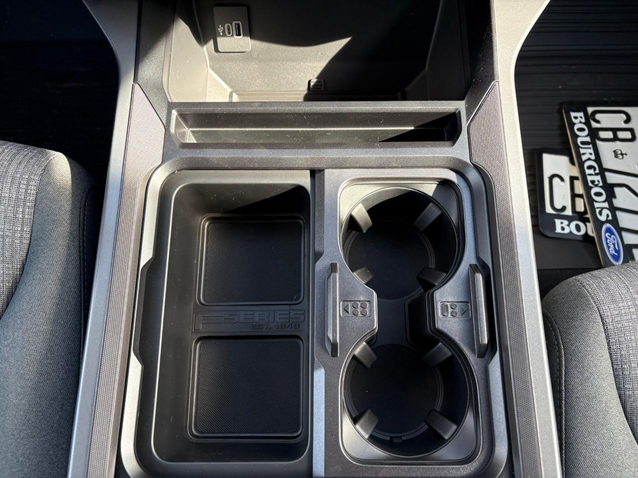 2027 Ford F-250 Super Duty SRW XLT 4WD CREW CAB 6.75' BOX Photo