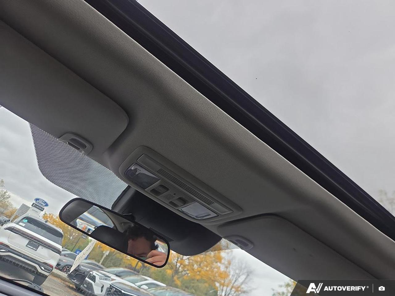 2019 Honda Civic EX ONE OWNER | SUNROOF | NO ACCIDENTS | LOW KMS!!! Photo