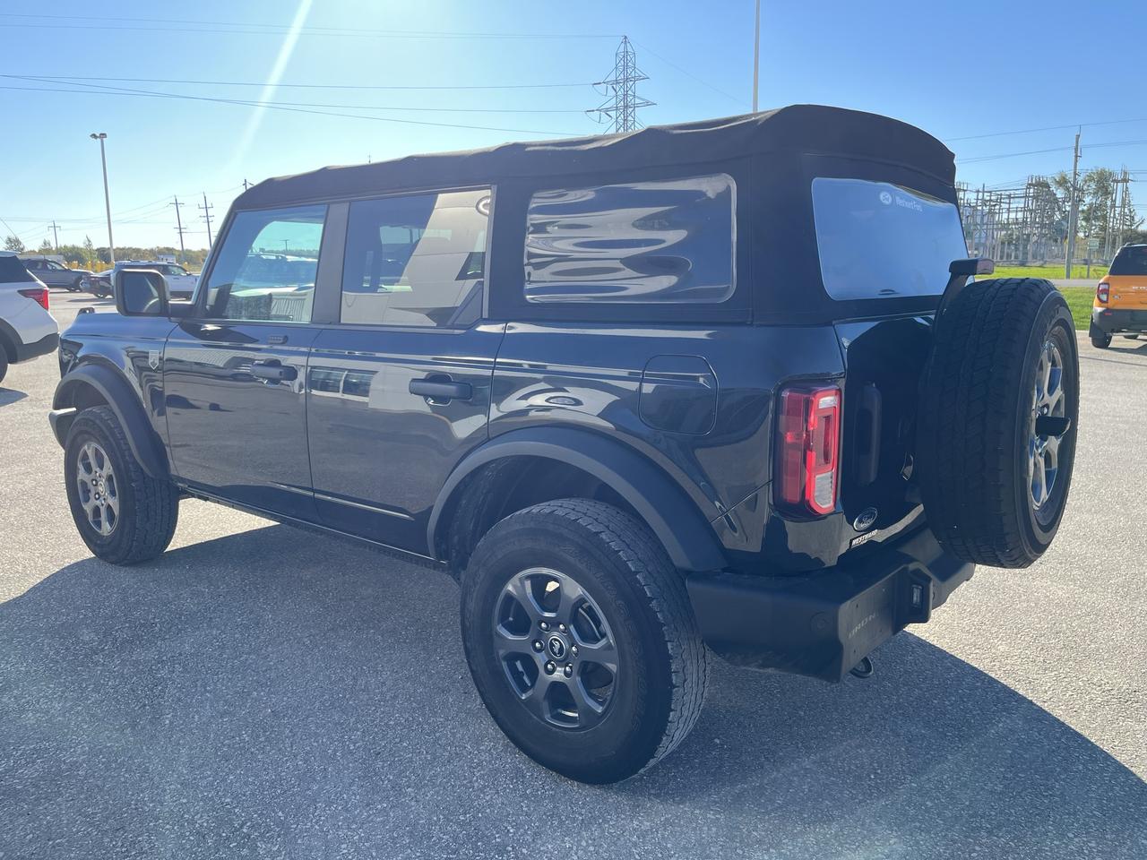 2022 Ford Bronco Big Bend 4 Door 4x4 Photo3