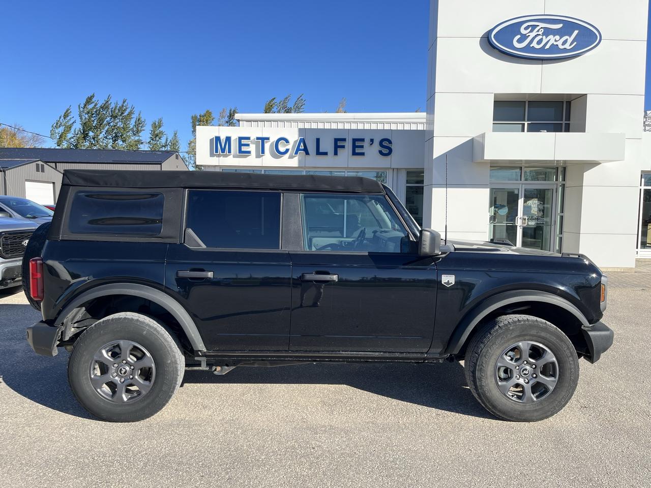 2022 Ford Bronco Big Bend 4 Door 4x4 Photo0