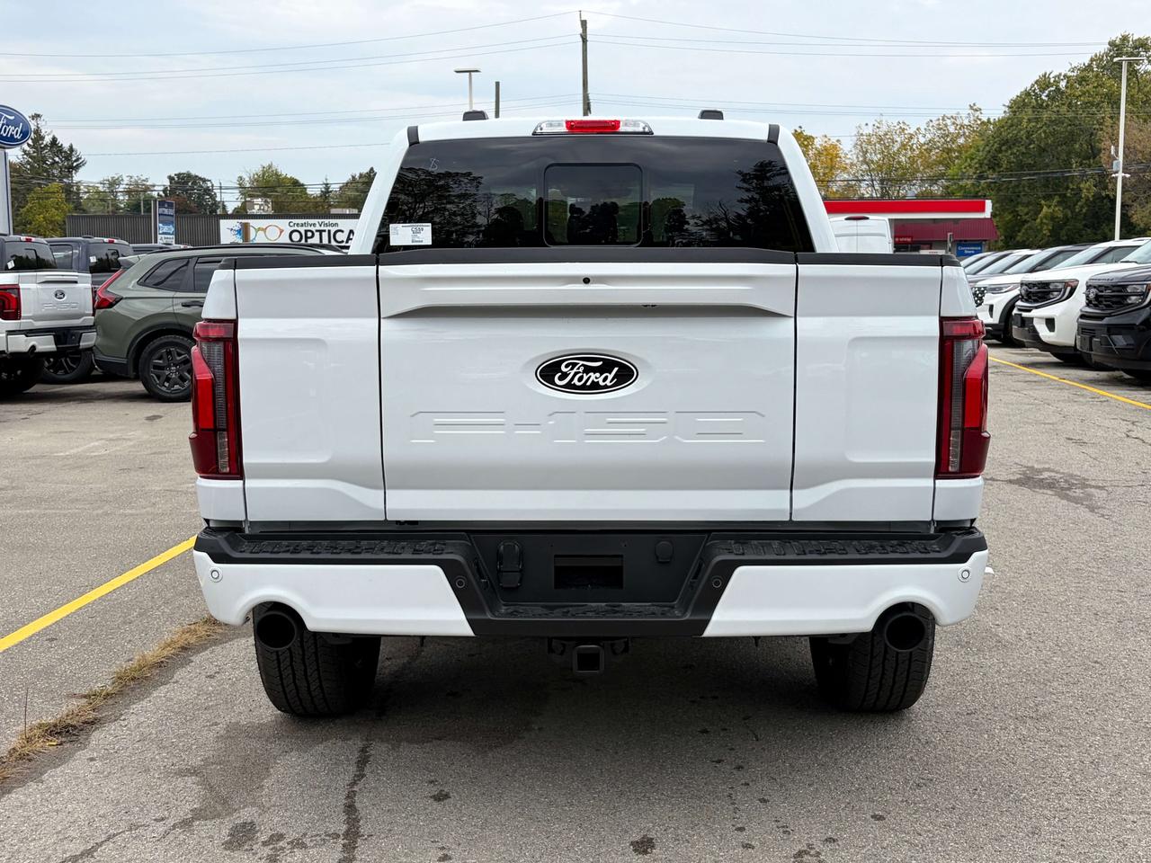 2026 Ford F-150 Lariat 4WD SuperCrew 5.5' Box Photo4