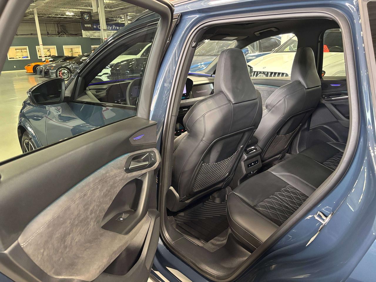 2027 Audi SQ6 e-tron Technik|QUATTRO|NOLUXTAX|MASSAGE|PASSENGERDISPLAY| Photo