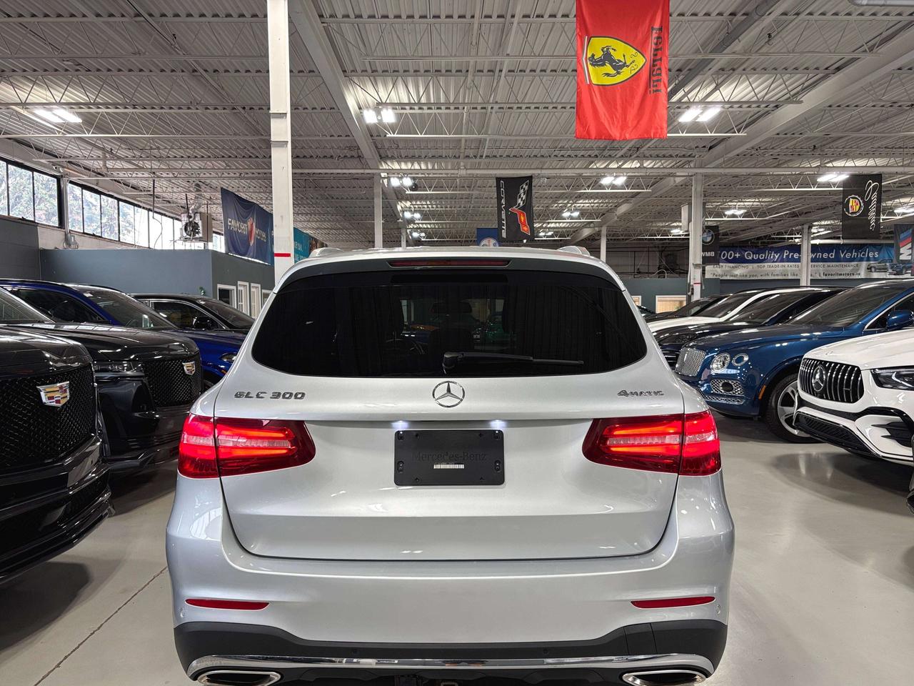 2019 Mercedes-Benz GLC GLC300|4MATIC|NAV|BLACKWOOD|DUALROOF|LED|LEATHER|+ Photo