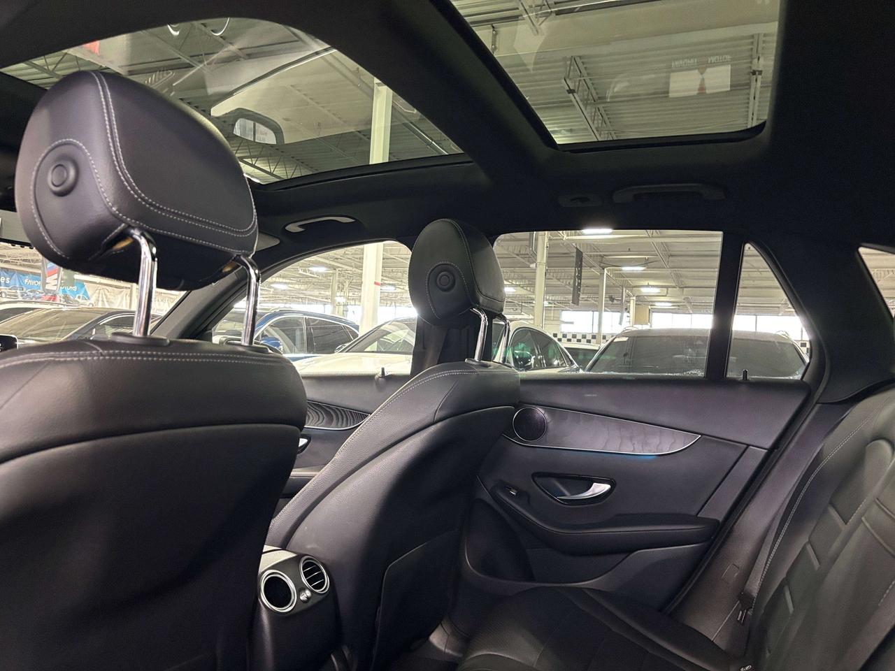 2019 Mercedes-Benz GLC GLC300|4MATIC|NAV|BLACKWOOD|DUALROOF|LED|LEATHER|+ Photo