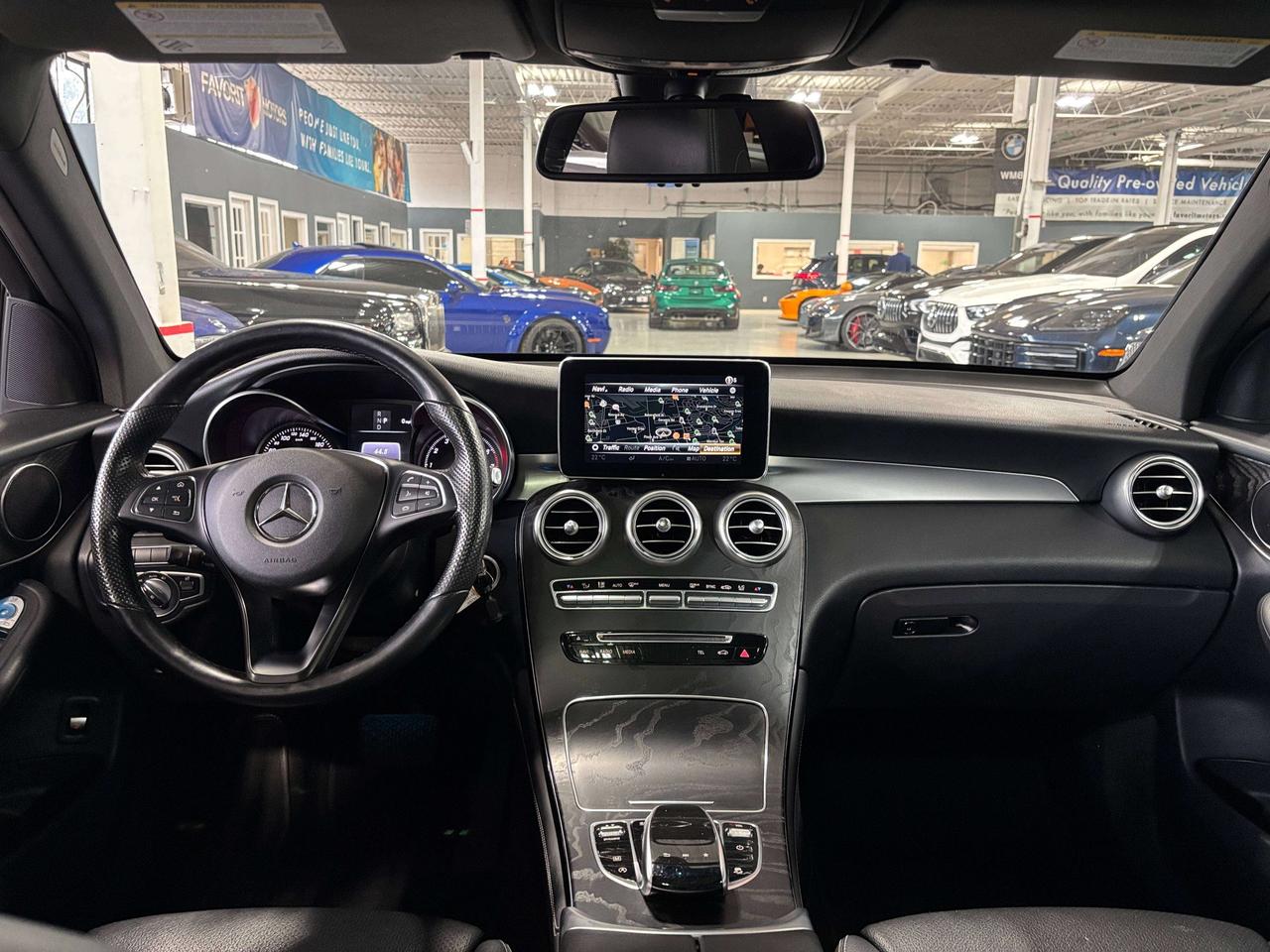 2019 Mercedes-Benz GLC GLC300|4MATIC|NAV|BLACKWOOD|DUALROOF|LED|LEATHER|+ Photo