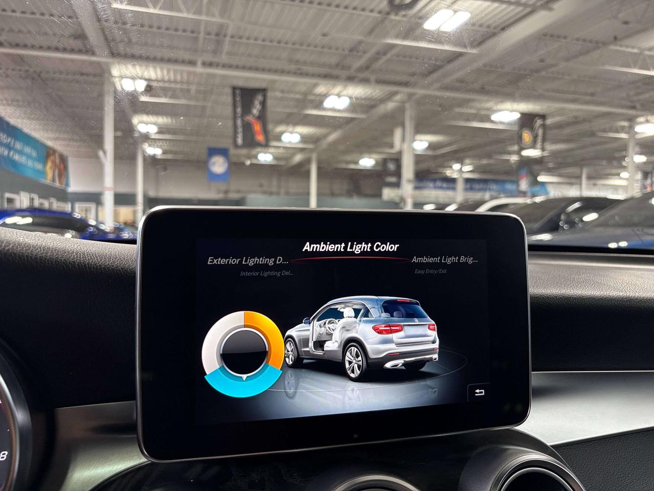 2019 Mercedes-Benz GLC GLC300|4MATIC|NAV|BLACKWOOD|DUALROOF|LED|LEATHER|+ Photo